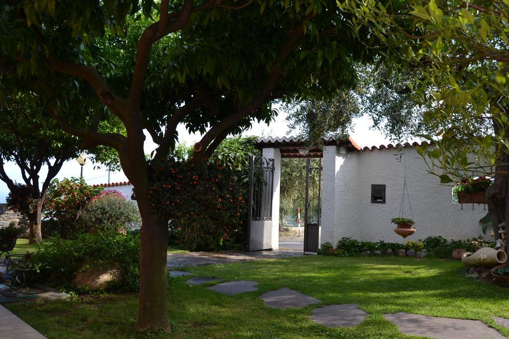 Azienda Agrituristica Villa Arianna Imperia Luaran gambar